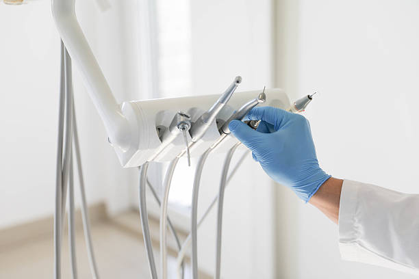 24/7 Emergency Dental Implants experts in Dinuba, CA